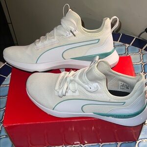 🐾PUMA NWT SNEAKS🐾
